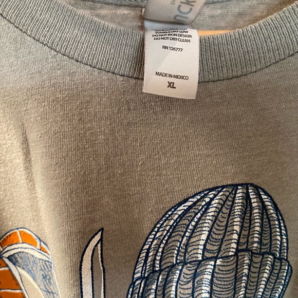 MENS XL T-SHIRT; CAMPING,WILDERNESS,OFF GRID THEME - Picture 4 of 4